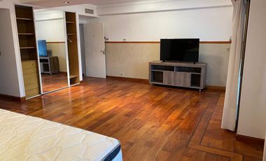 Casa en alquiler de 5 dormitorios c/ cochera en Martínez