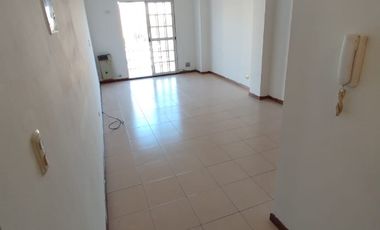 Monoambiente en alquiler en Moron Centro