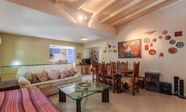 Venta Casa Lote Propio - Chacarita
