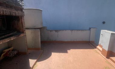 ALQUILER PH 2 AMBIENTES CON COCHERA VILLA URQUIZA
