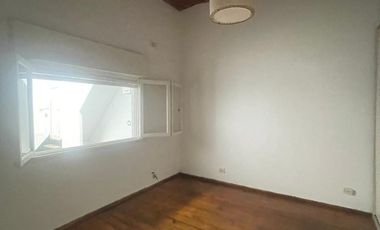 ALQUILER PH 2 AMBIENTES CON COCHERA VILLA URQUIZA