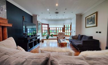 CASA 7 AMBIENTES VENTA RANELAGH JARDIN POR INOMATA