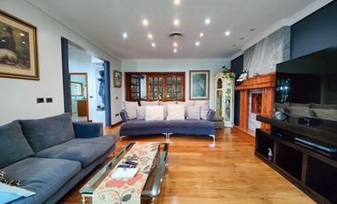 CASA 7 AMBIENTES VENTA RANELAGH JARDIN POR INOMATA