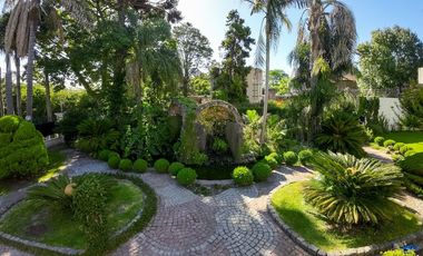 CASA 7 AMBIENTES VENTA RANELAGH JARDIN POR INOMATA