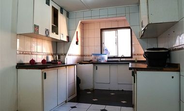 Casa en Arriendo en Cristóbal Colón con Alberdi.