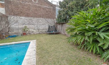Casa en venta de 5amb con Pileta Vicente Lopez