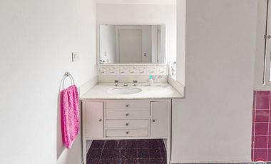 Casa en venta de 5amb con Pileta Vicente Lopez