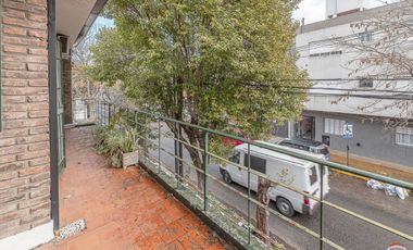 Casa en venta de 5amb con Pileta Vicente Lopez