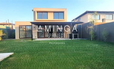 Casa en Arriendo en Piedra Roja