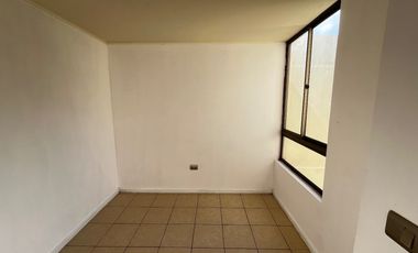 Departamento en arriendo c/ estacionamiento en Centro de Quillota