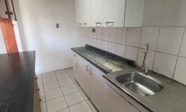 Departamento en venta c/ estacionamiento en General Gambino