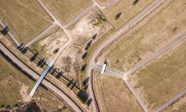 Venta terreno frente sur Los Pasos 4 Fisherton