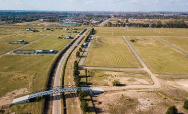 Venta terreno frente sur Los Pasos 4 Fisherton