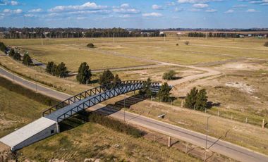 Venta terreno frente sur Los Pasos 4 Fisherton