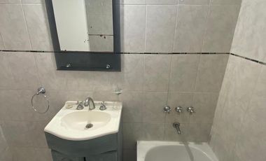 Departamento 2 ambientes en venta en Quilmes Centro