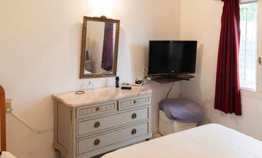 VENTA CASA 5 AMB, CON PATIO, GALPON EN MONTEGRANDE