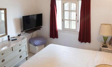 VENTA CASA 5 AMB, CON PATIO, GALPON EN MONTEGRANDE