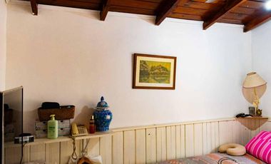 VENTA CASA 5 AMB, CON PATIO, GALPON EN MONTEGRANDE