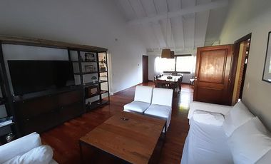 EXCELENTE CHALET CON GRAN TERRENO!!!