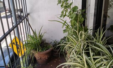 Piso en esquina muy luminoso.