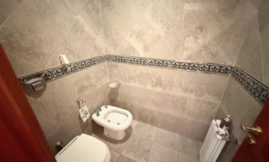 Casa 5 ambientes en Lanús Oeste