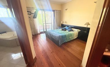 Casa 5 ambientes en Lanús Oeste