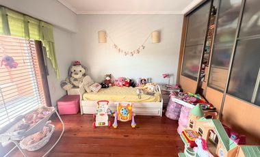 Casa 5 ambientes en Lanús Oeste