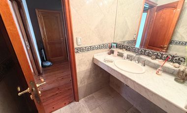 Casa 5 ambientes en Lanús Oeste