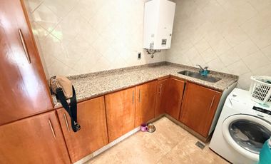 Casa 5 ambientes en Lanús Oeste