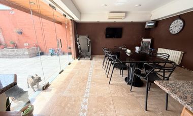 Casa 5 ambientes en Lanús Oeste
