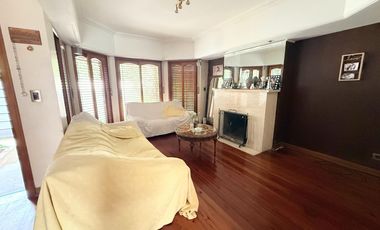 Casa 5 ambientes en Lanús Oeste