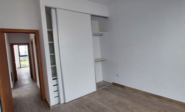 Casa en venta - 3 Dormitorios 2 Baños - Costa del Este