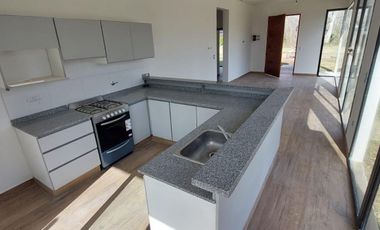 Casa en venta - 3 Dormitorios 2 Baños - Costa del Este