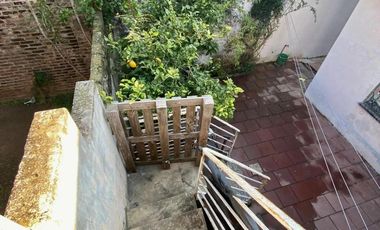 Casa en venta - 2 Dormitorios 1 Baño - Bernal