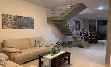 CASA AMUEBLADA EN RENTA EN CAÑADAS DEL LAGO QUERETARO