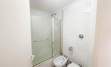 Alquiler departamento 2 ambientes con cochera en Haedo.