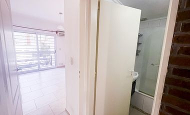 Alquiler departamento 2 ambientes con cochera en Haedo.