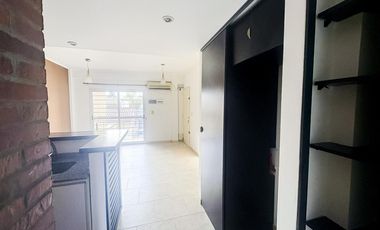 Alquiler departamento 2 ambientes con cochera en Haedo.
