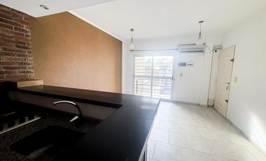 Alquiler departamento 2 ambientes con cochera en Haedo.