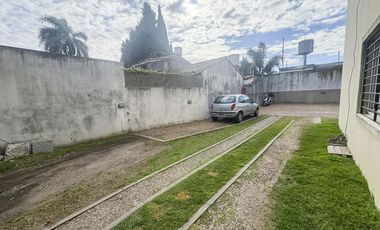 Alquiler departamento 2 ambientes con cochera en Haedo.