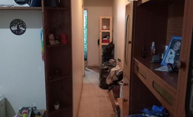 Venta departamento de 3 ambientes con balcón y espacio guardacoche.