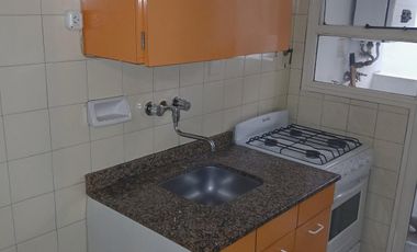 Alquiler Monoambiente Lavalle 1700