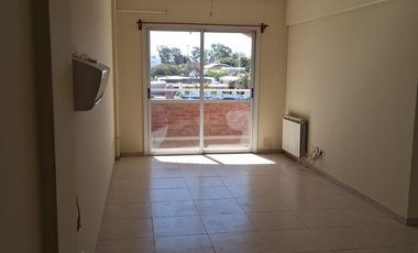 Dpto de 2 dorm con balcon