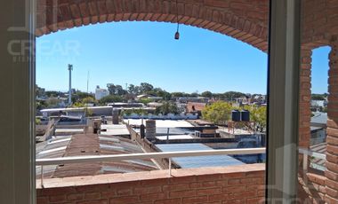 Dpto de 2 dorm con balcon