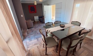 Casa en venta - 4 Dormitorios 3 Baños - Costa del Este