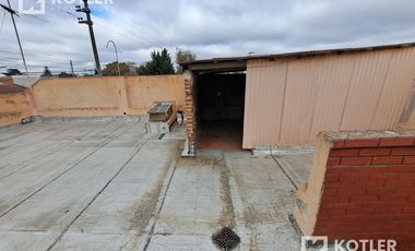 Terreno con 2 propiedades, ideal dos familia o inversion