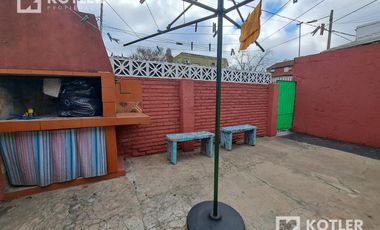 Terreno con 2 propiedades, ideal dos familia o inversion