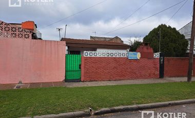 Terreno con 2 propiedades, ideal dos familia o inversion