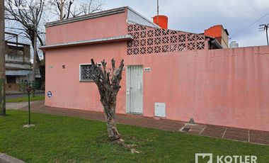 Terreno con 2 propiedades, ideal dos familia o inversion