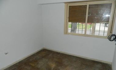 Departamento en venta - 2 Dormitorios 1 Baño - Tolosa